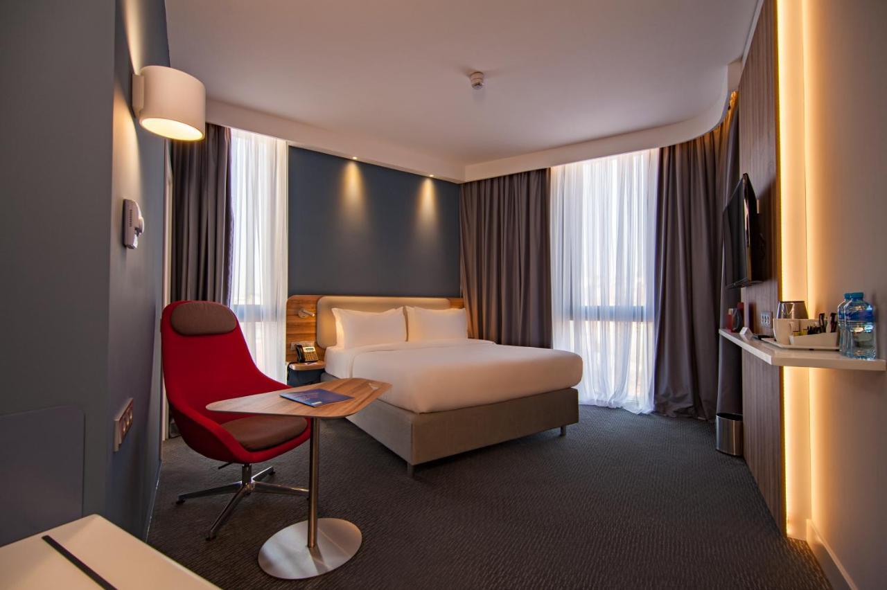 Holiday Inn Express Tbilisi Avlabari By Ihg Kültér fotó