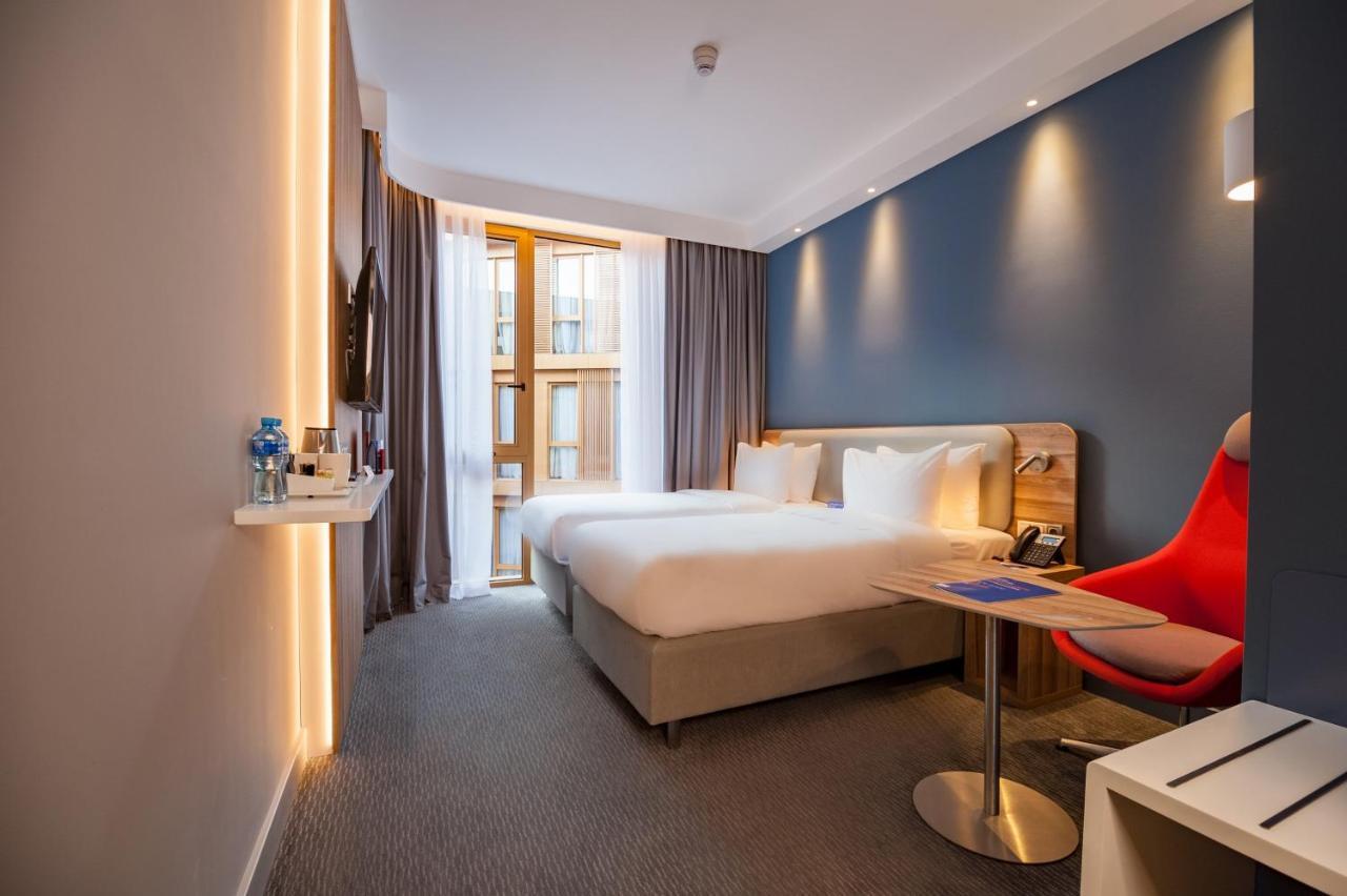 Holiday Inn Express Tbilisi Avlabari By Ihg Kültér fotó