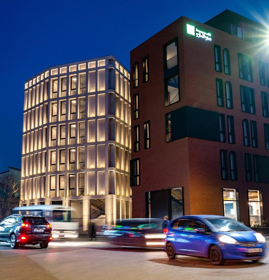 Holiday Inn Express Tbilisi Avlabari By Ihg Kültér fotó
