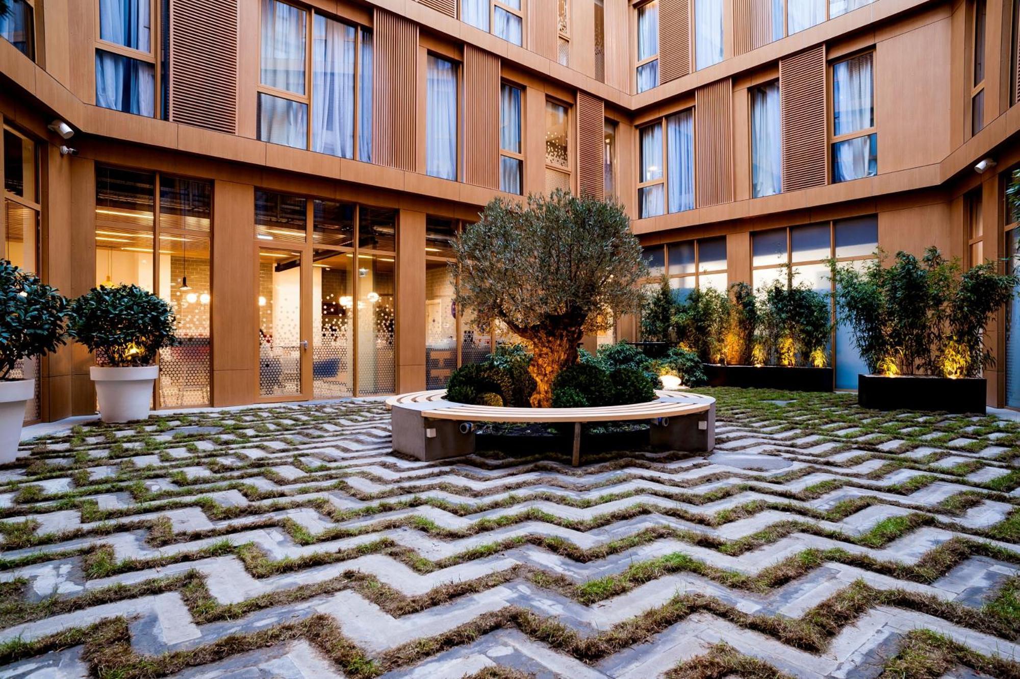 Holiday Inn Express Tbilisi Avlabari By Ihg Kültér fotó