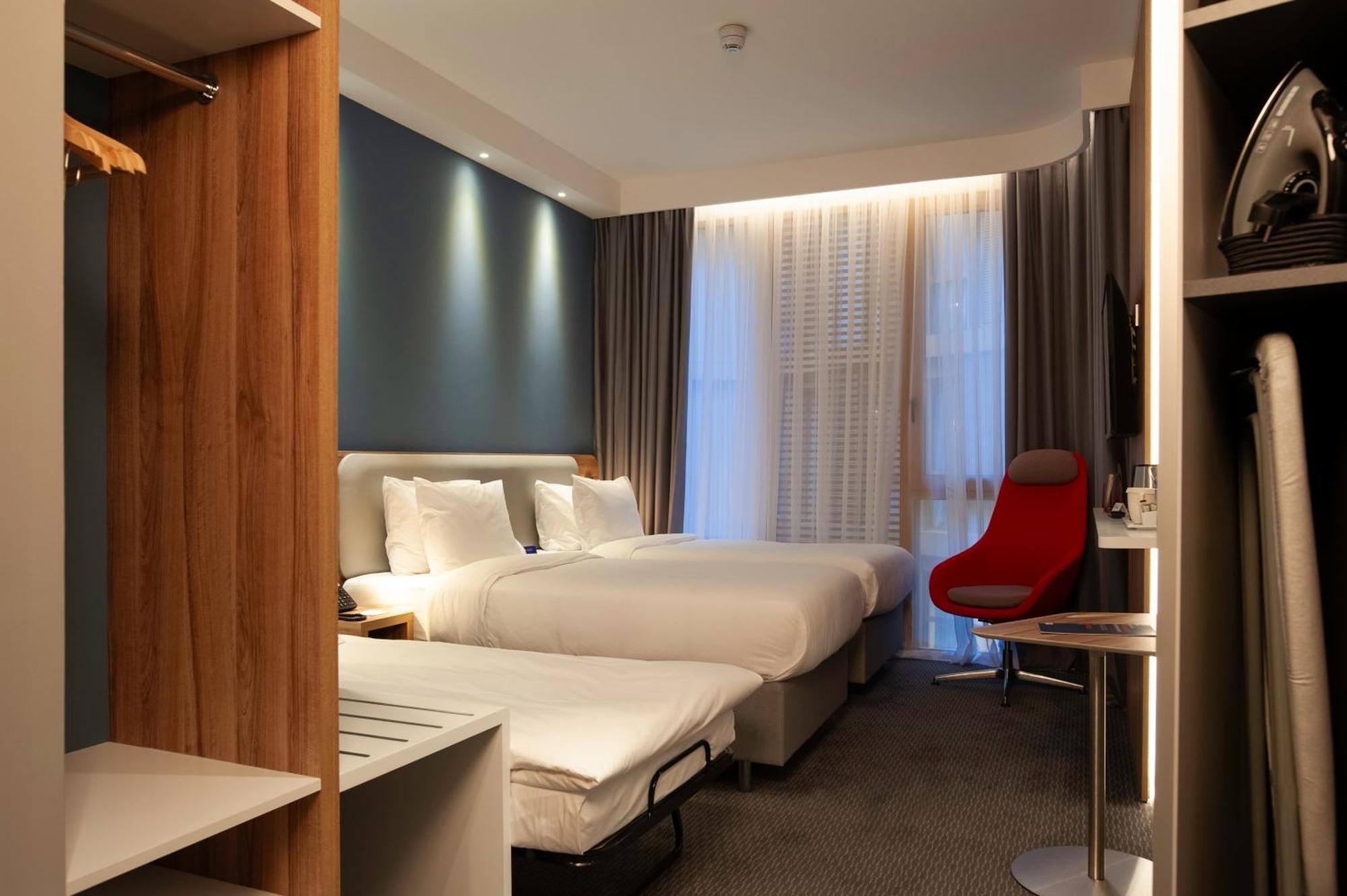 Holiday Inn Express Tbilisi Avlabari By Ihg Kültér fotó