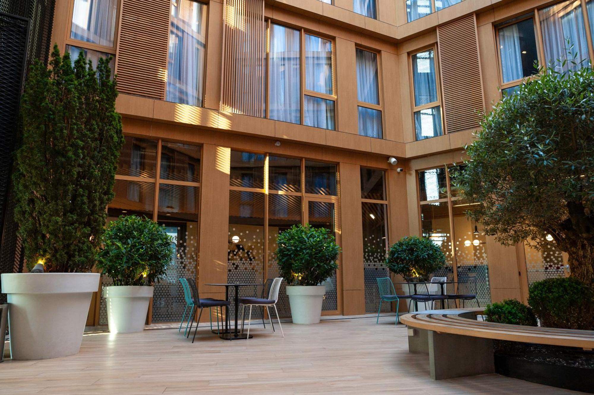 Holiday Inn Express Tbilisi Avlabari By Ihg Kültér fotó
