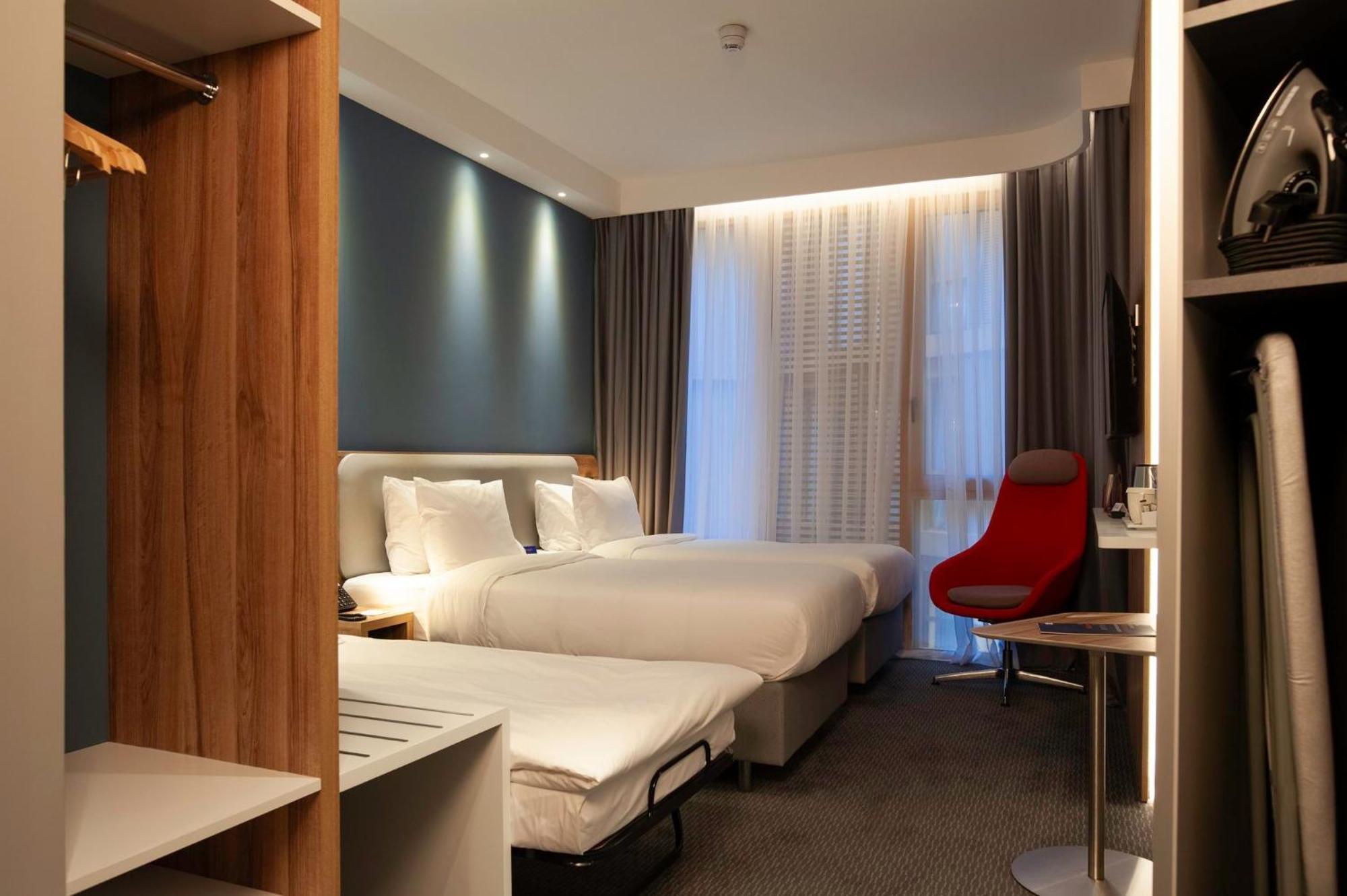 Holiday Inn Express Tbilisi Avlabari By Ihg Kültér fotó