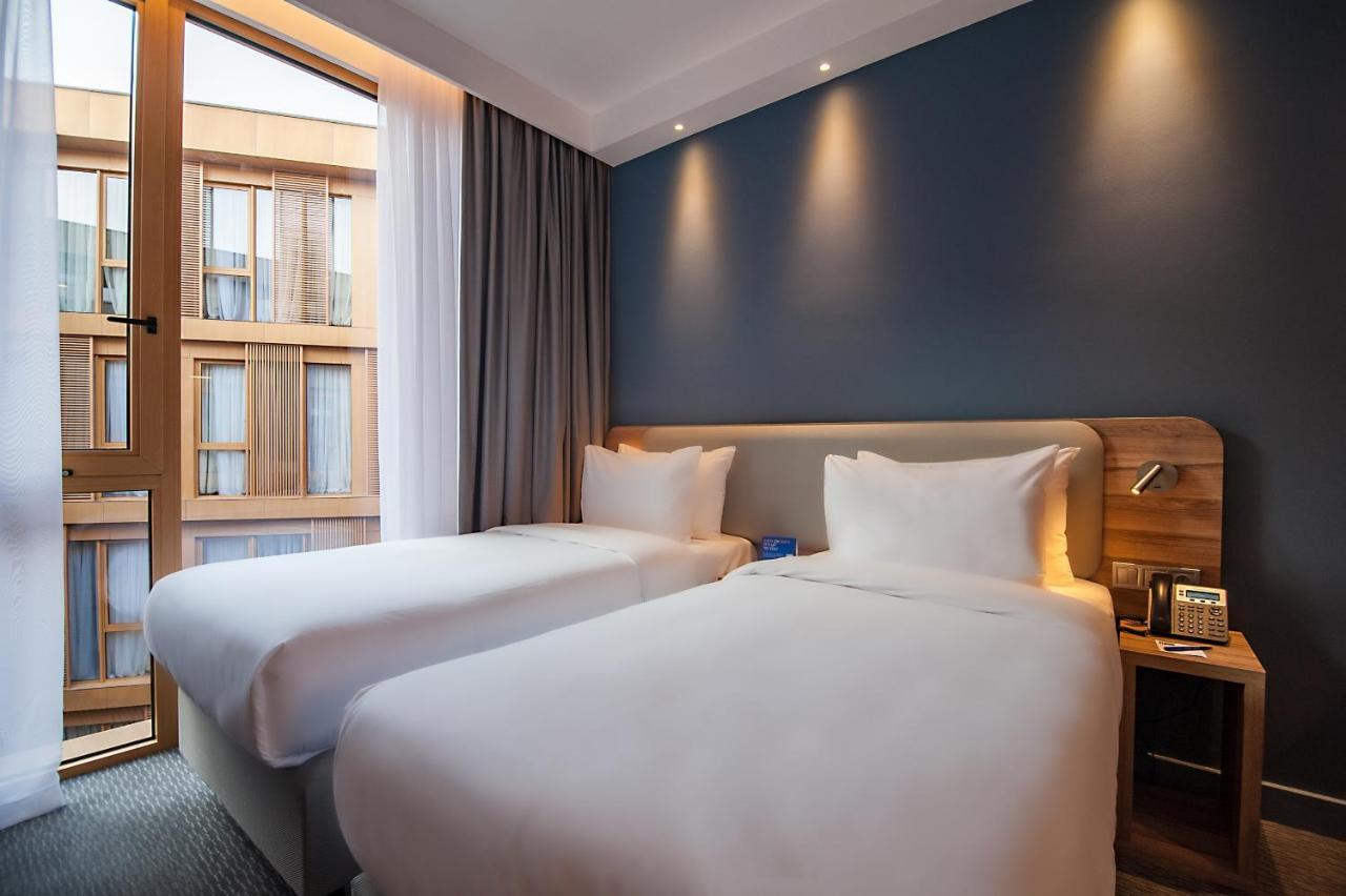 Holiday Inn Express Tbilisi Avlabari By Ihg Kültér fotó